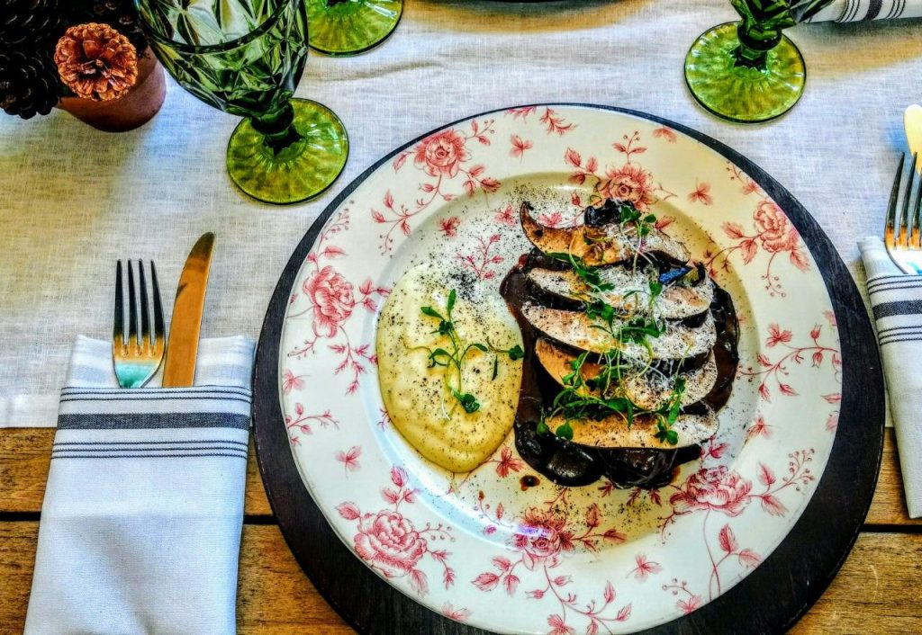 Short Ribs con salsa de Portobello